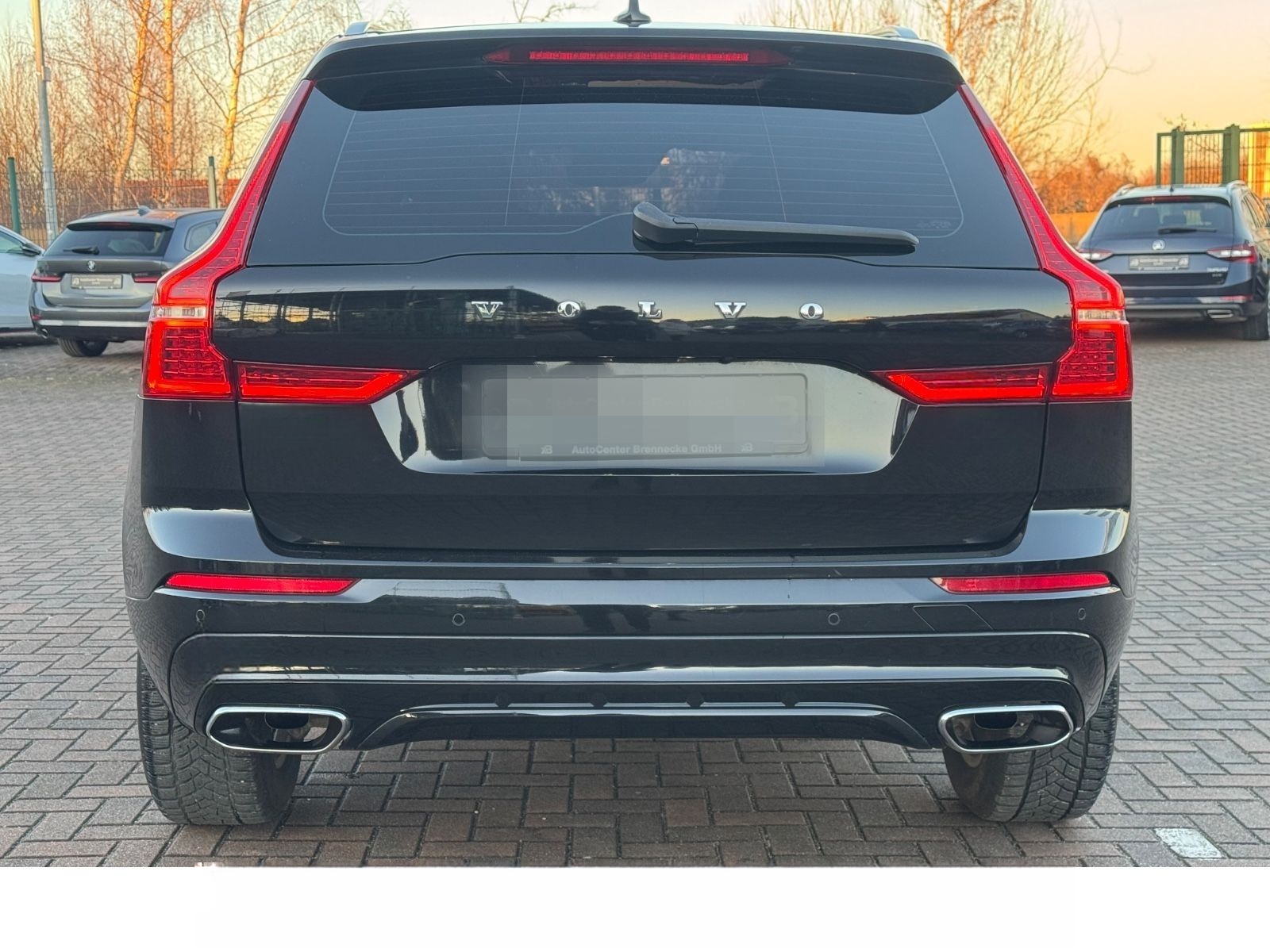 Volvo XC 60 R Design AWD*LED*8-fach bereift* foto 5