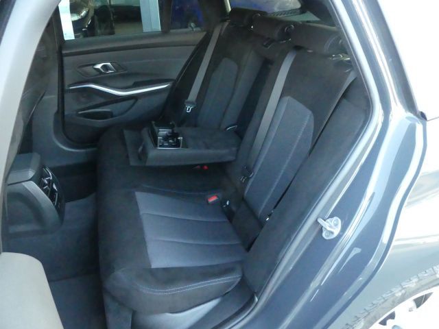 BMW 330 ixDrive Tour M Sportp. Indiv.ACC°Ad.LED*AHK° foto 10