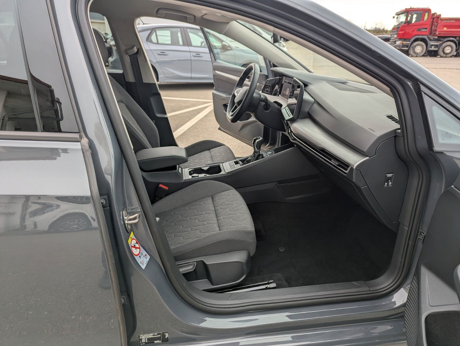 Volkswagen Golf VIII Lim. 1.5 TSI 110 kW Life foto 12