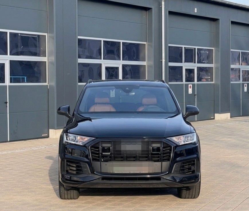 Audi Q7 55 TFSI e quattro Competition Plus foto 2