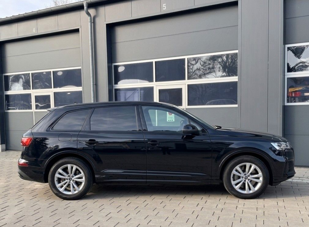 Audi Q7 55 TFSI e quattro Competition Plus foto 4