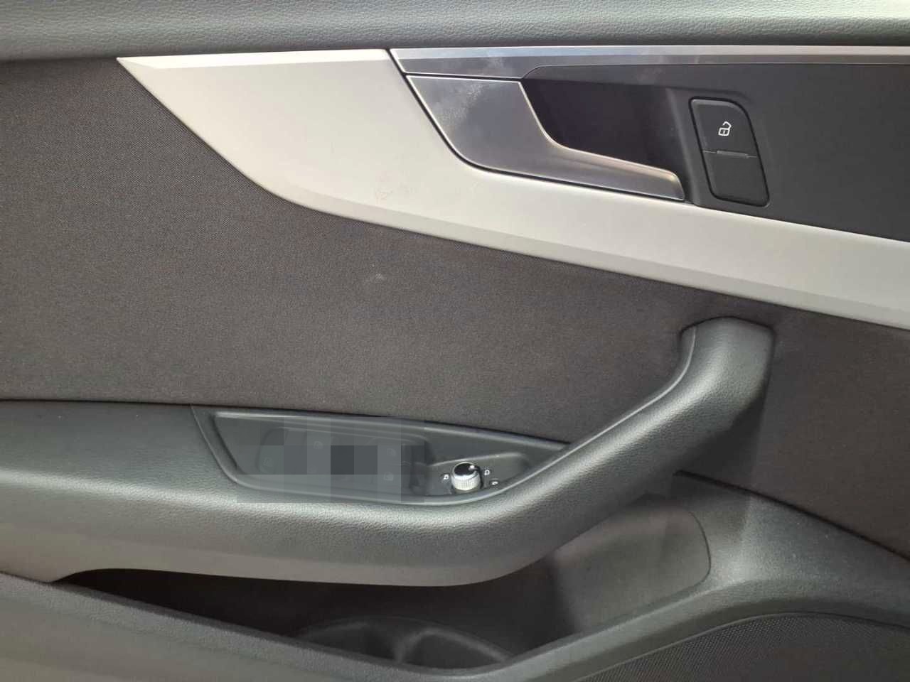 Audi A4 Avant 50 TDI quattro tiptronic S foto 4