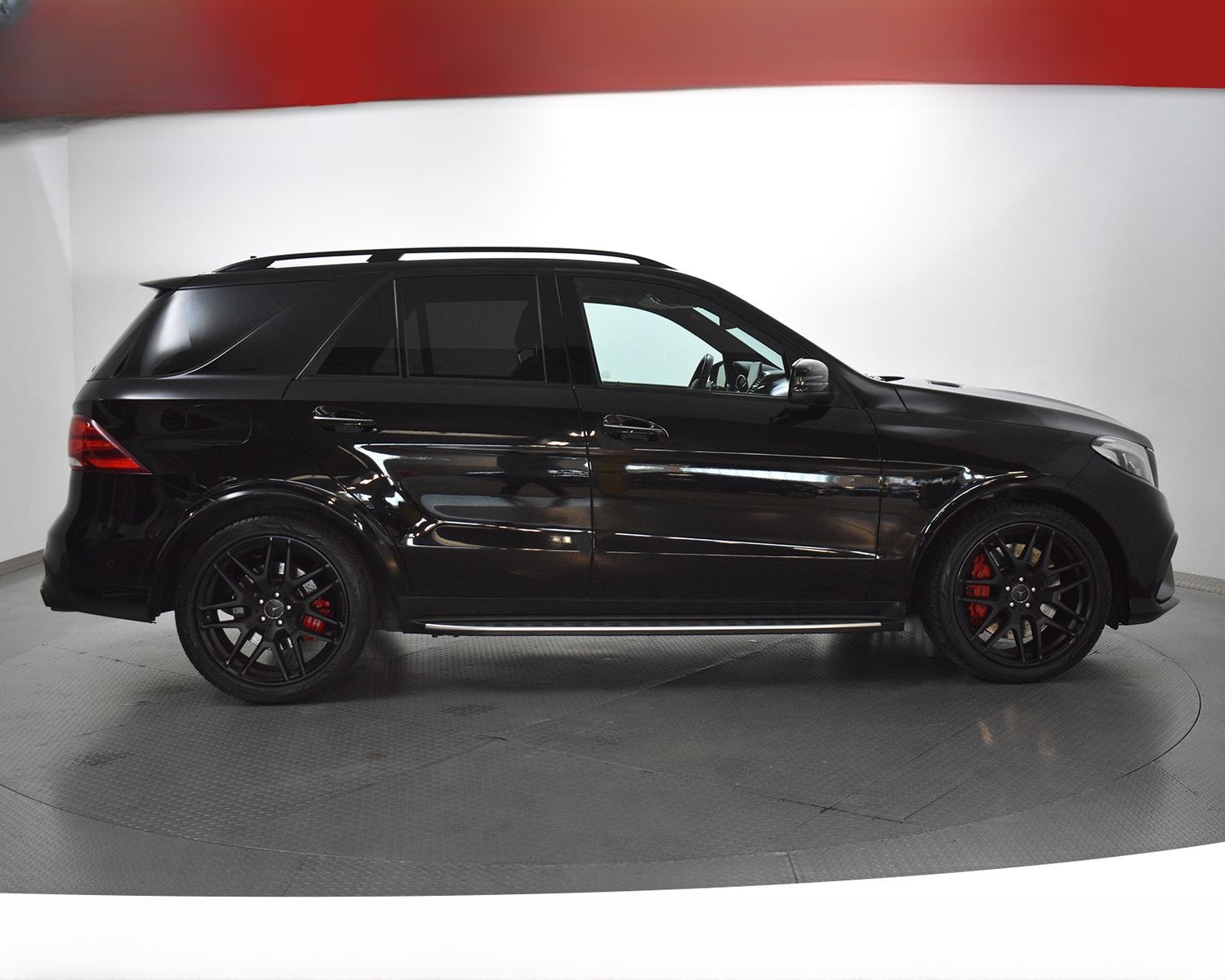 Mercedes-Benz GLE63 S AMG NIGHT+LUFT+PANO+STNDHZ+360+NAPPA+21" foto 2