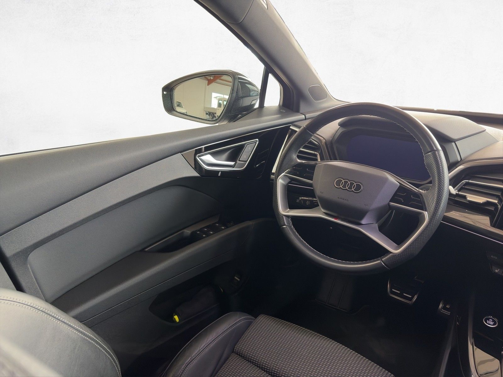 Audi Q4 e-tron Sportback S line 40 150 kW /Navi/LED foto 16