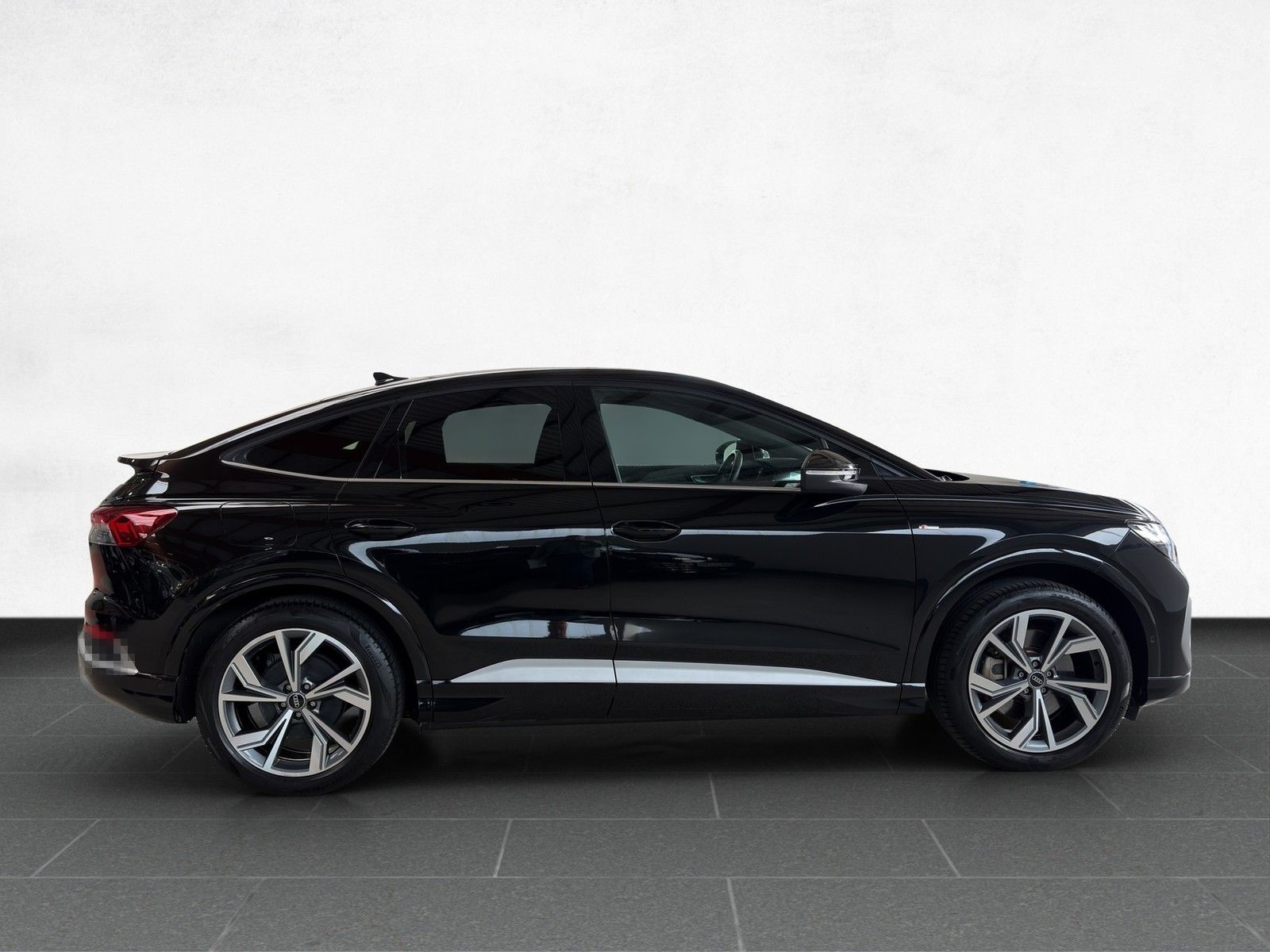Audi Q4 e-tron Sportback S line 40 150 kW /Navi/LED foto 6