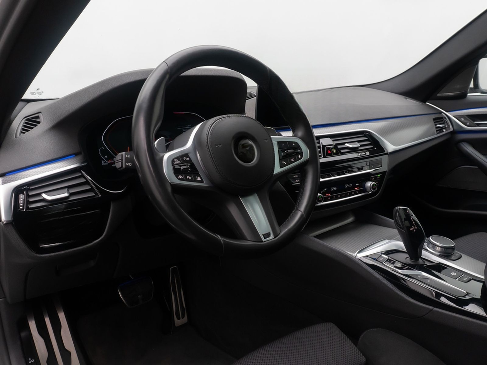 BMW 530d M Sport 360°Komfort Panorama HUD DAB 20Zoll foto 21