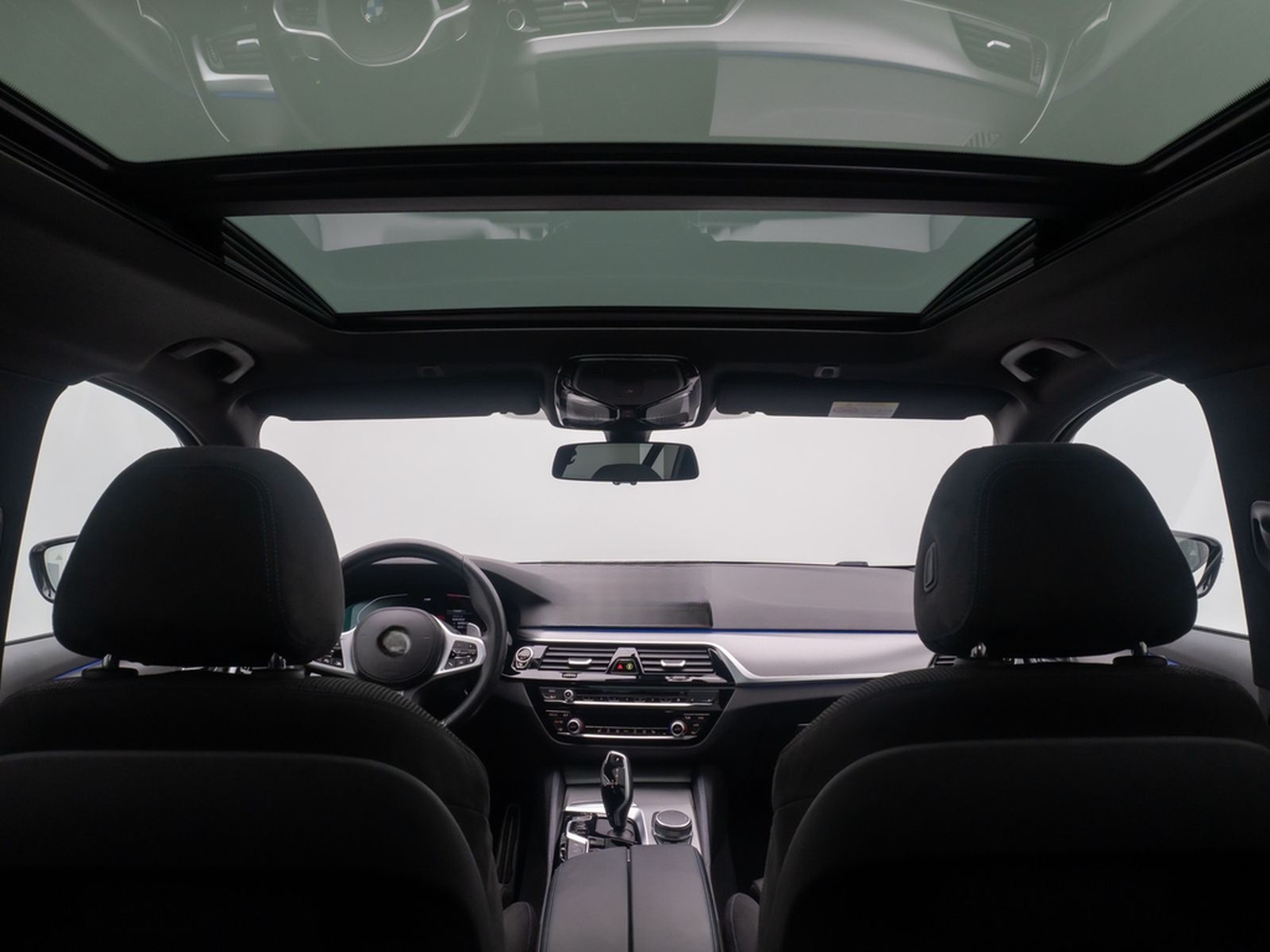 BMW 530d M Sport 360°Komfort Panorama HUD DAB 20Zoll foto 31