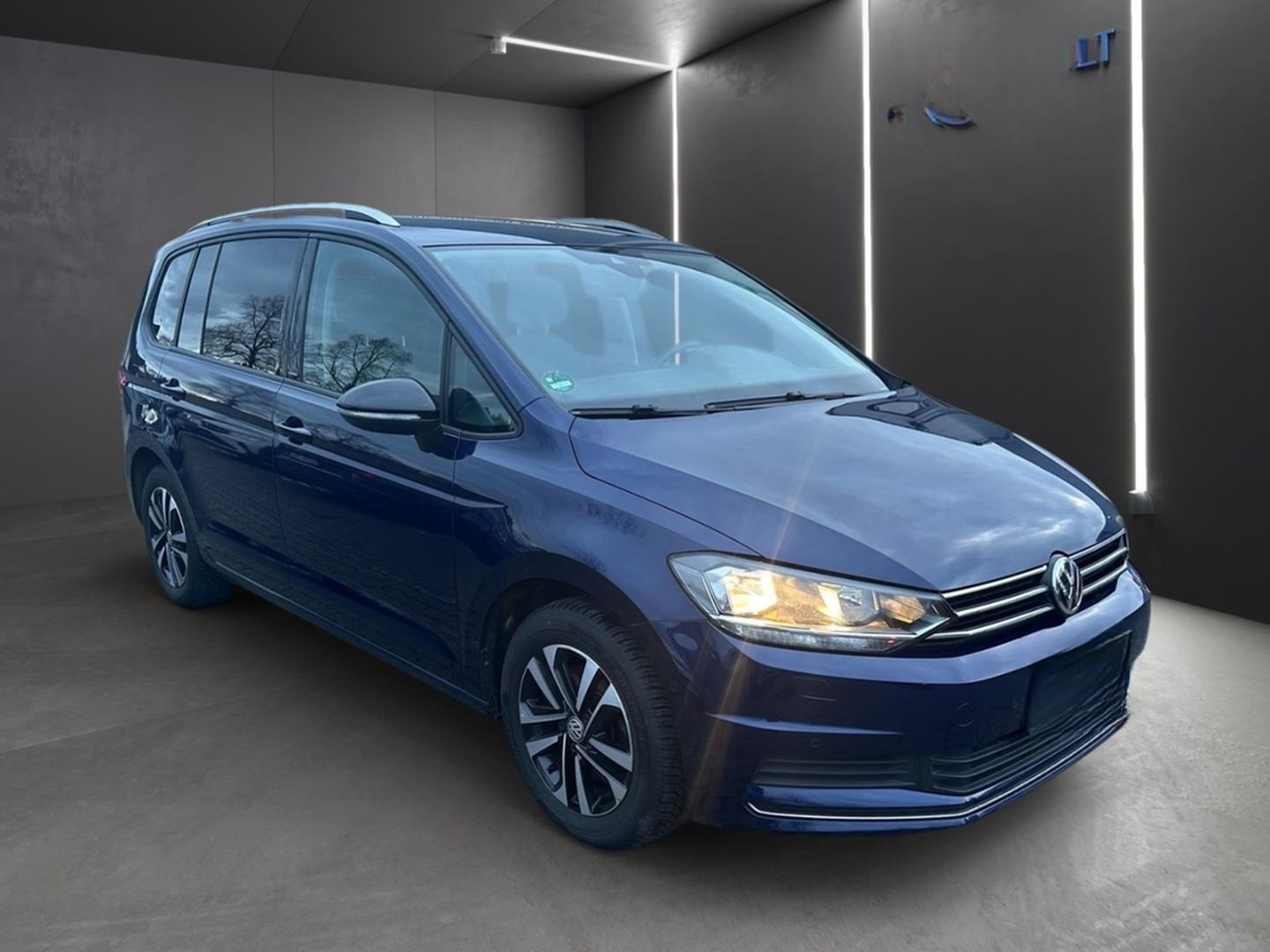 Volkswagen Touran IQ.DRIVE 1.5 TSI DSG ACC Navi 7-Sitzer PD foto 2