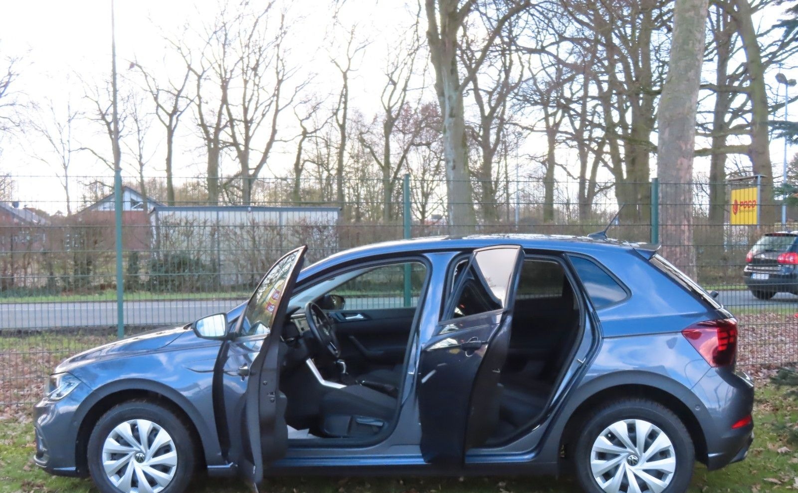 Volkswagen Polo VI Life "Automatik-Grau-Met. sehr gepflegt" foto 9