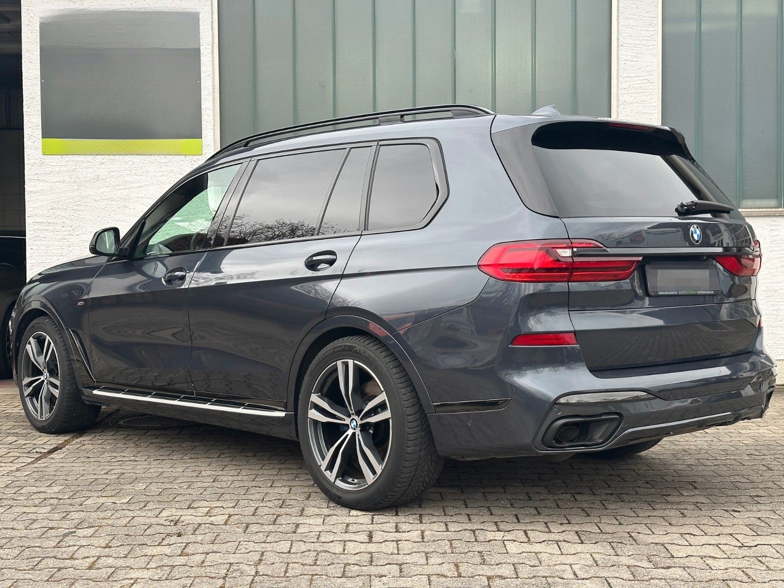 BMW X7 40d M Sport Panorama Integral AHK Komfortsitz foto 3