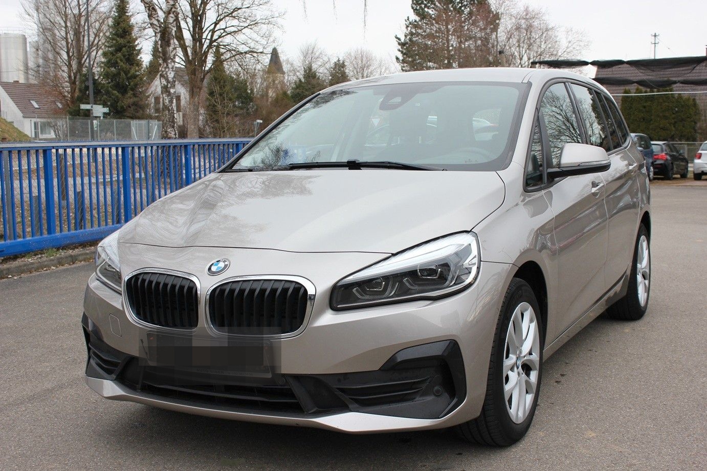 BMW 218d Gran Tourer Advantage 7Sitzer-Navi-LED-1.Hd