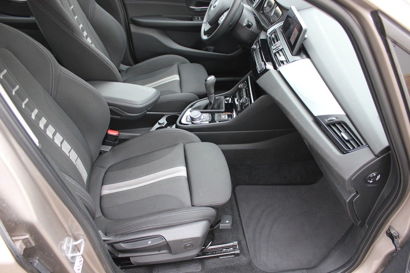 BMW 218d Gran Tourer Advantage 7Sitzer-Navi-LED-1.Hd foto 7