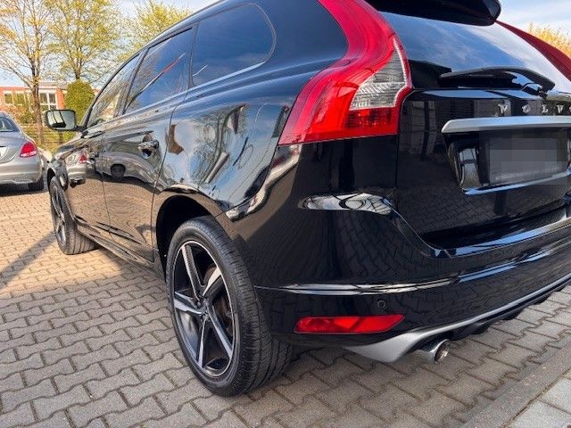 Volvo XC60 Momentum AWD-R-DESIGN foto 12