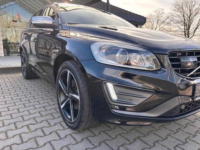 Volvo XC60 Momentum AWD-R-DESIGN foto 13