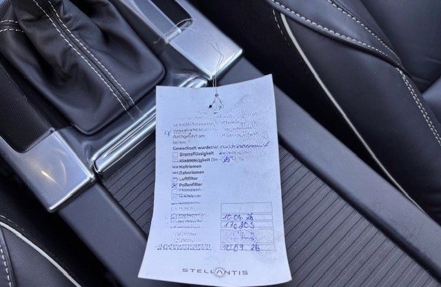 Volvo XC60 Momentum AWD-R-DESIGN foto 25