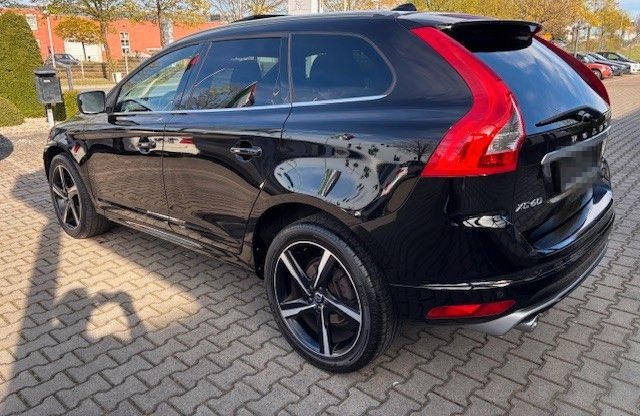 Volvo XC60 Momentum AWD-R-DESIGN foto 6