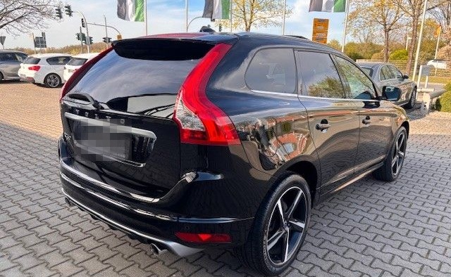 Volvo XC60 Momentum AWD-R-DESIGN foto 7