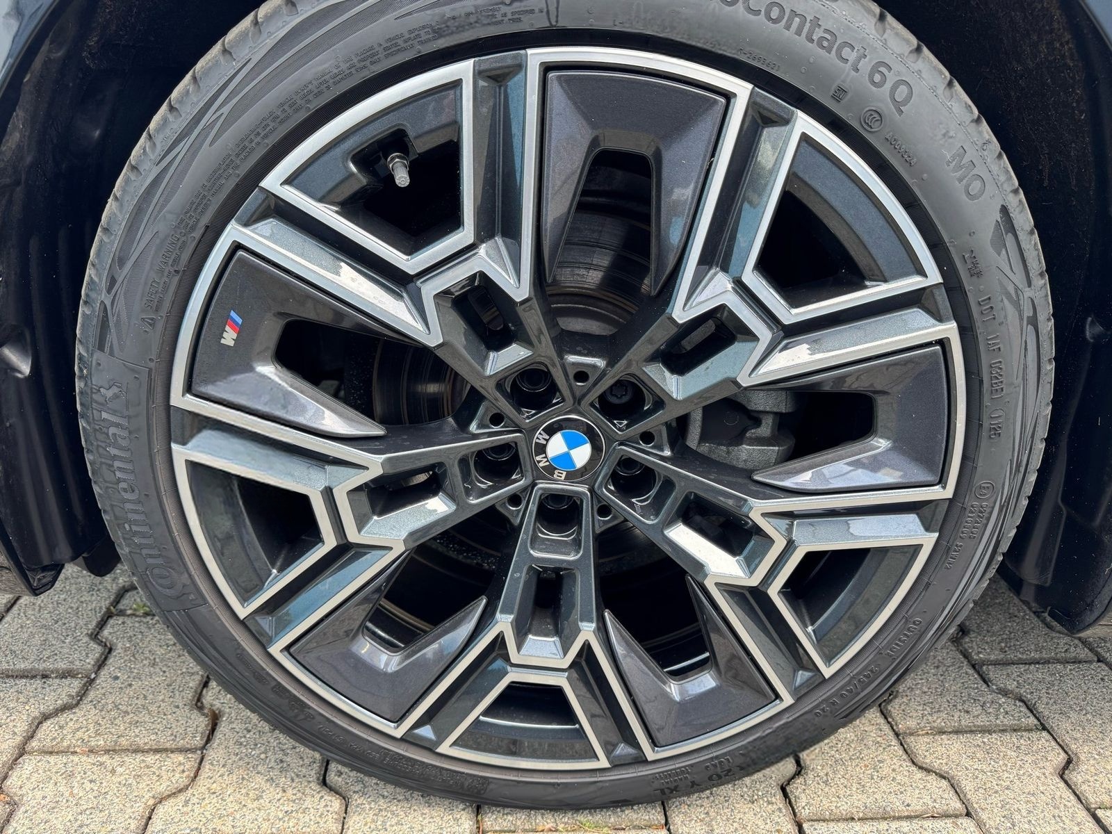 BMW 520d xDrive Limo M Sport PANO h&k DA+ PA+ St-Hzg foto 25