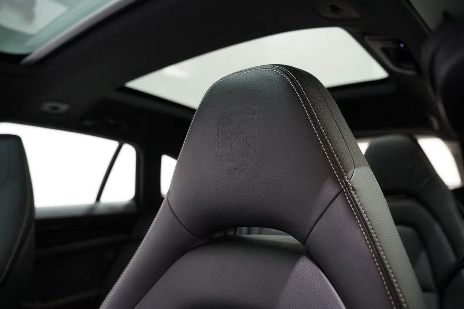 Porsche Panamera Sport Turismo 4 Edition 10 Jahre foto 13