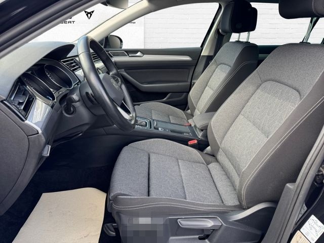 Volkswagen Passat Variant Business 2.0 TDI DSG KLIMA LED NA foto 11