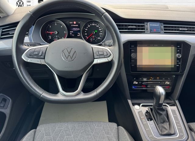 Volkswagen Passat Variant Business 2.0 TDI DSG KLIMA LED NA foto 14