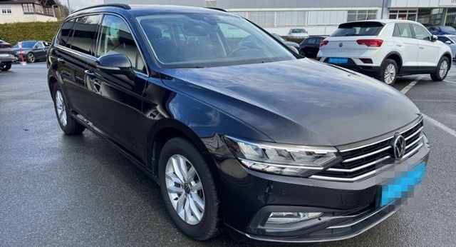 Volkswagen Passat Variant Business 2.0 TDI DSG KLIMA LED NA foto 17