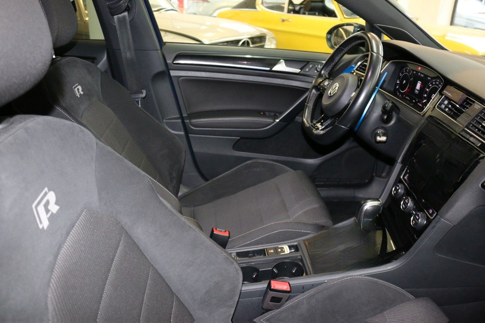Volkswagen Golf VII Lim. R 4Motion/ACC/Kam./400ps ABT/ foto 15