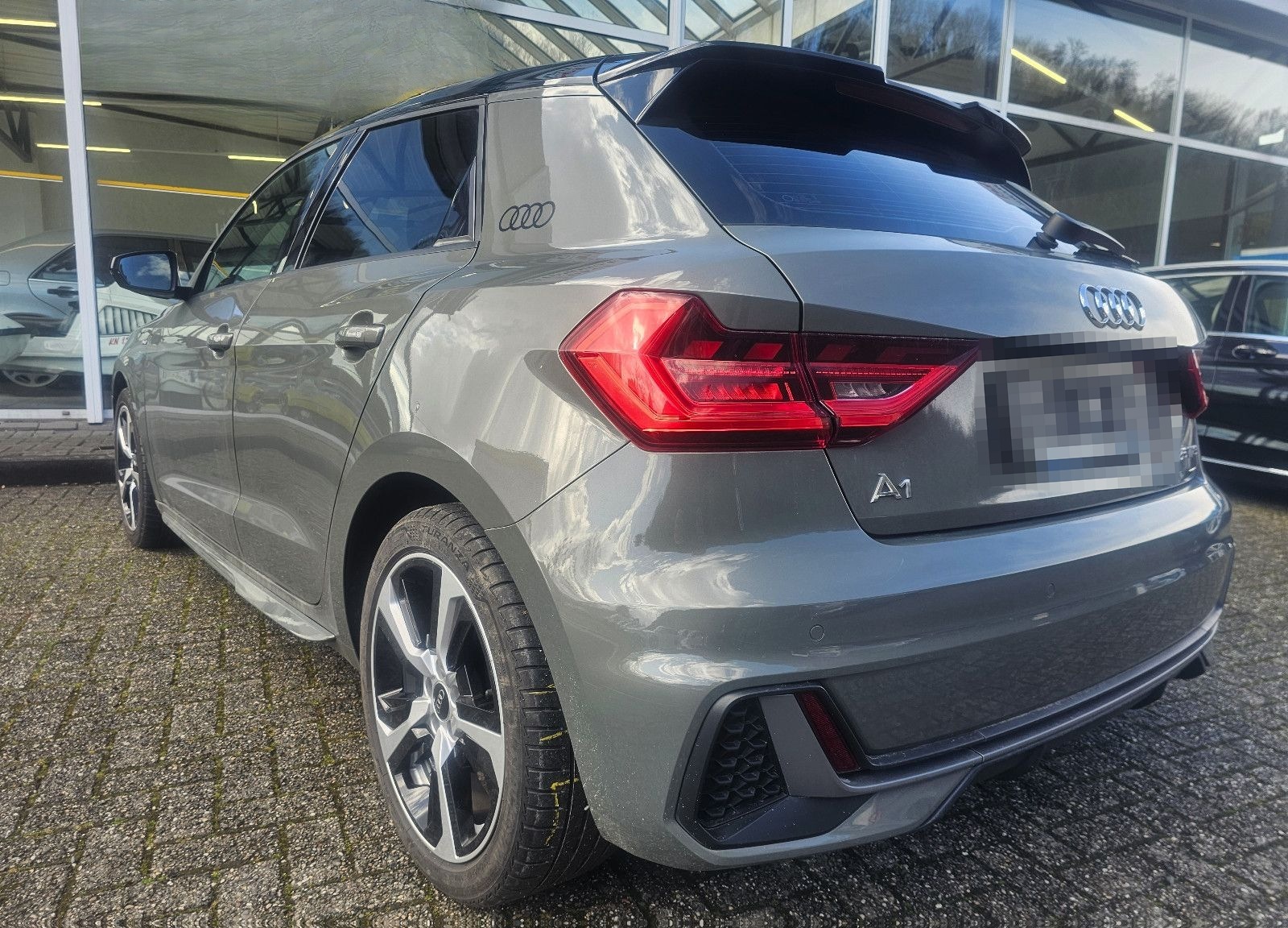 Audi A1 Sportback 25 TFSI S line foto 7