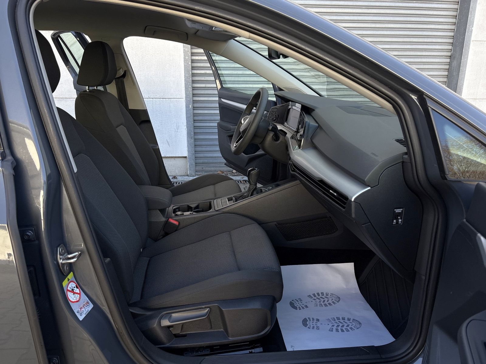 Volkswagen Golf VIII Lim. Digi Tacho PDC Tempomat LED Klima foto 8