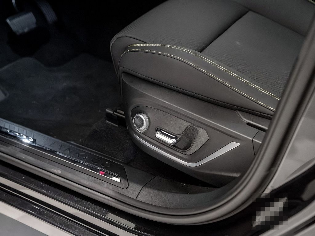 Lynk&Co 01 PHEV More MEMORY SITZHEIZUNG PANORAMADACH foto 18