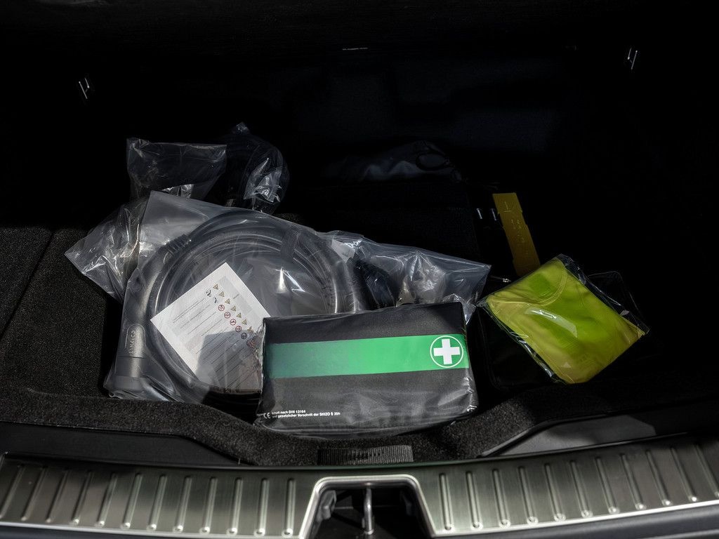 Lynk&Co 01 PHEV More MEMORY SITZHEIZUNG PANORAMADACH foto 20