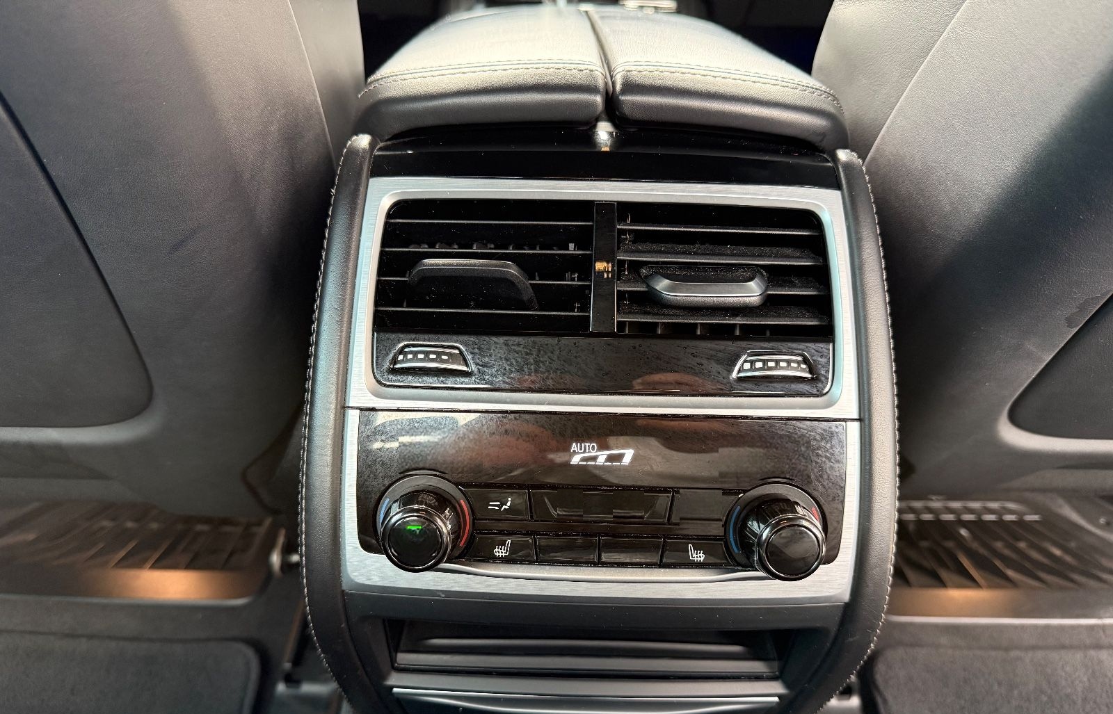 BMW 750 d xDrive M-Packet Head-Up Acc 2Hand Leder foto 12