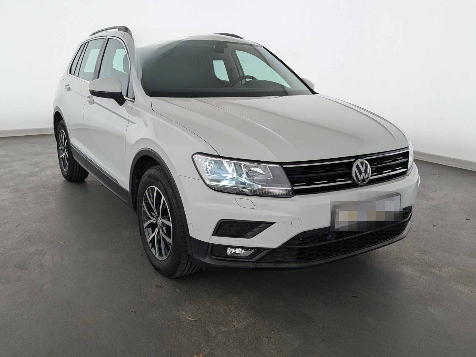 Volkswagen Tiguan 1.5 TSI Comfortline AHK+SHZ+RFK+BLUETOOTH foto 5