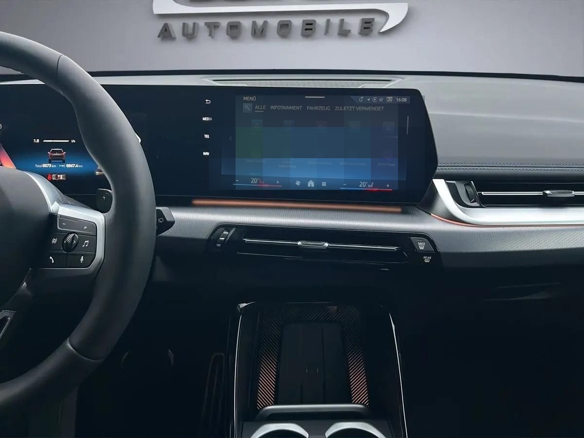 BMW X1 sDrive18i | M-SPORT | AHK | Pano foto 11