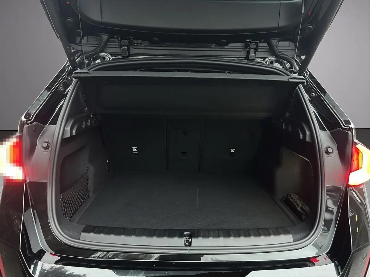 BMW X1 sDrive18i | M-SPORT | AHK | Pano foto 14