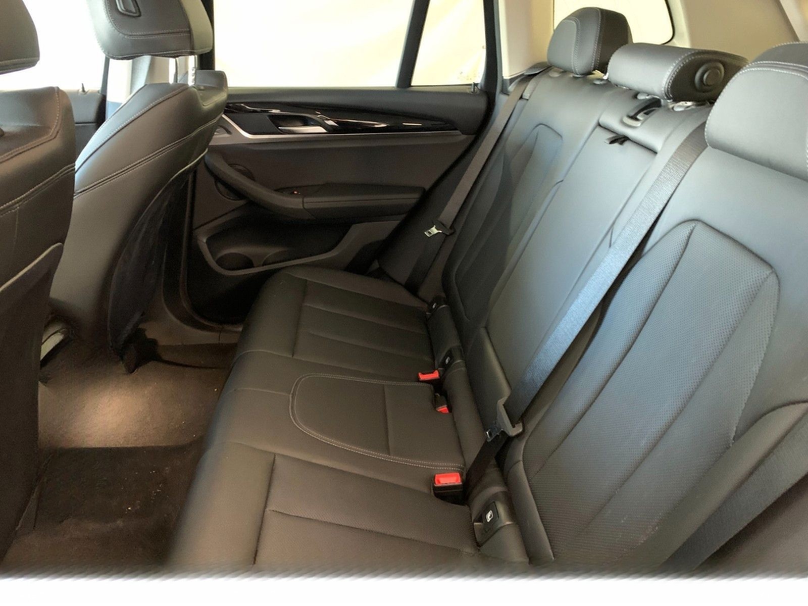 BMW X3 20 d xDr LASER | KAM | AHK | KEYLESS | STANDH foto 8