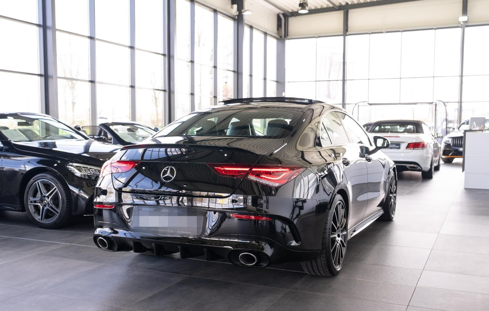 Mercedes-Benz CLA 35 4M 7G-DCT *PANO*R-KAMERA*1.HD*AMBIENTE* foto 6