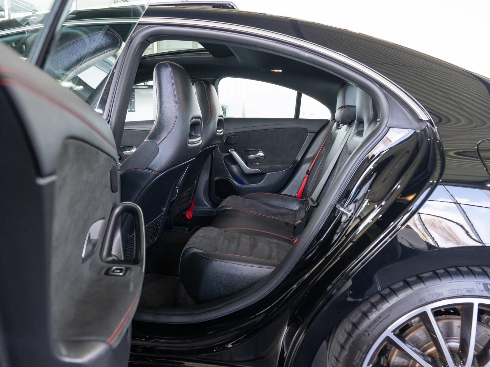 Mercedes-Benz CLA 35 4M 7G-DCT *PANO*R-KAMERA*1.HD*AMBIENTE* foto 10