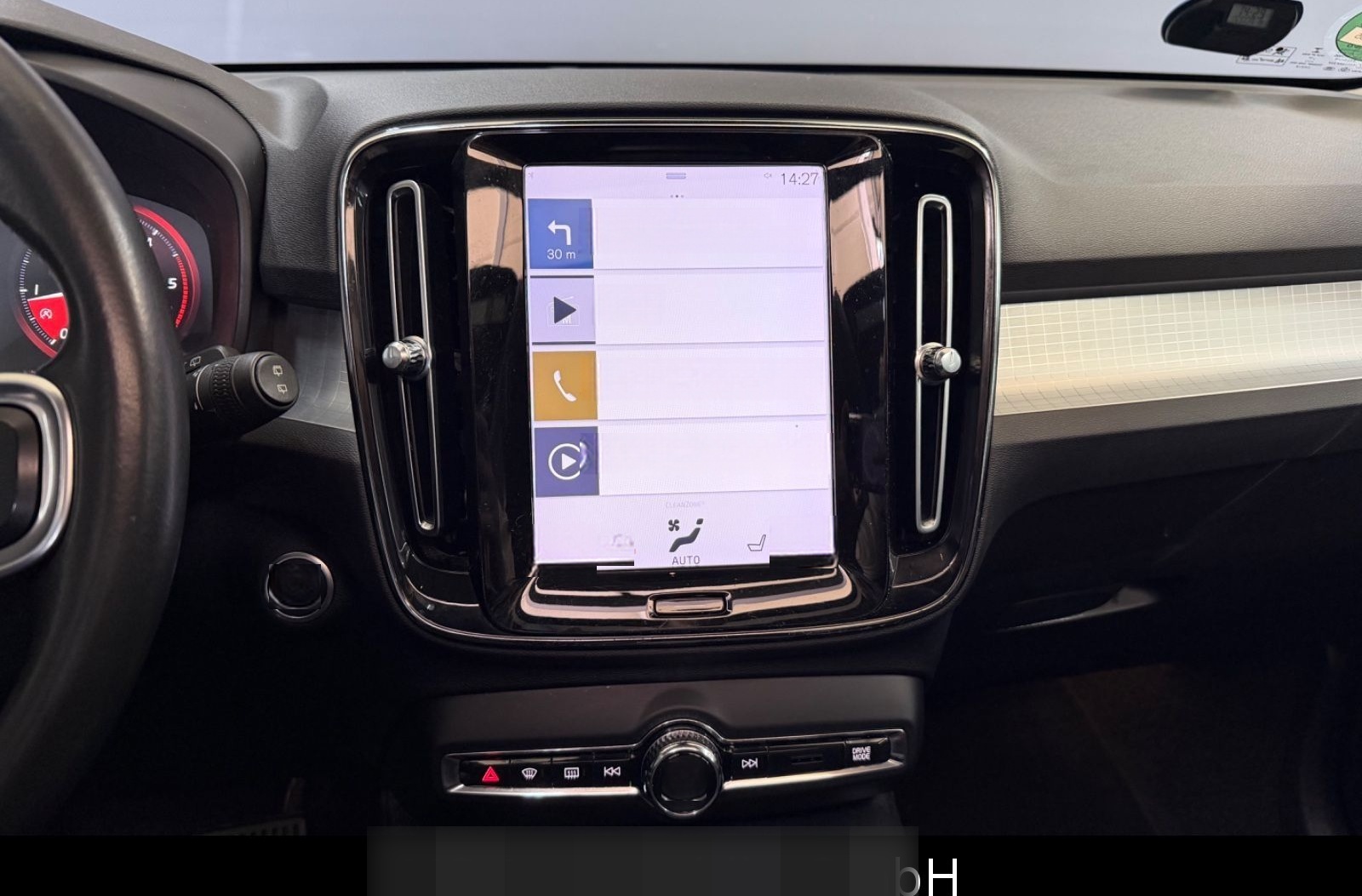 Volvo XC 40 Momentum Pro 2WD Panorama/Led/Tempomat foto 16