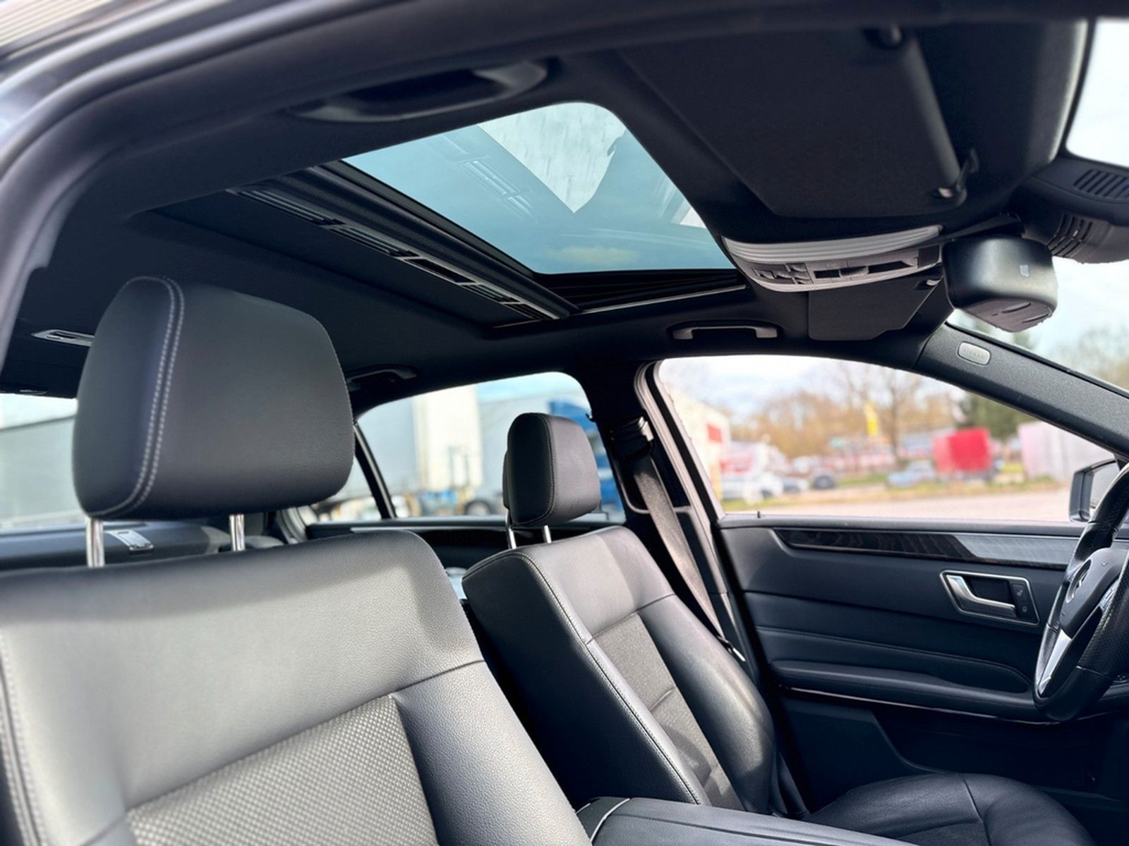 Mercedes-Benz E 350 E BlueTec  Park-Assistent*Abstandstempomat foto 24