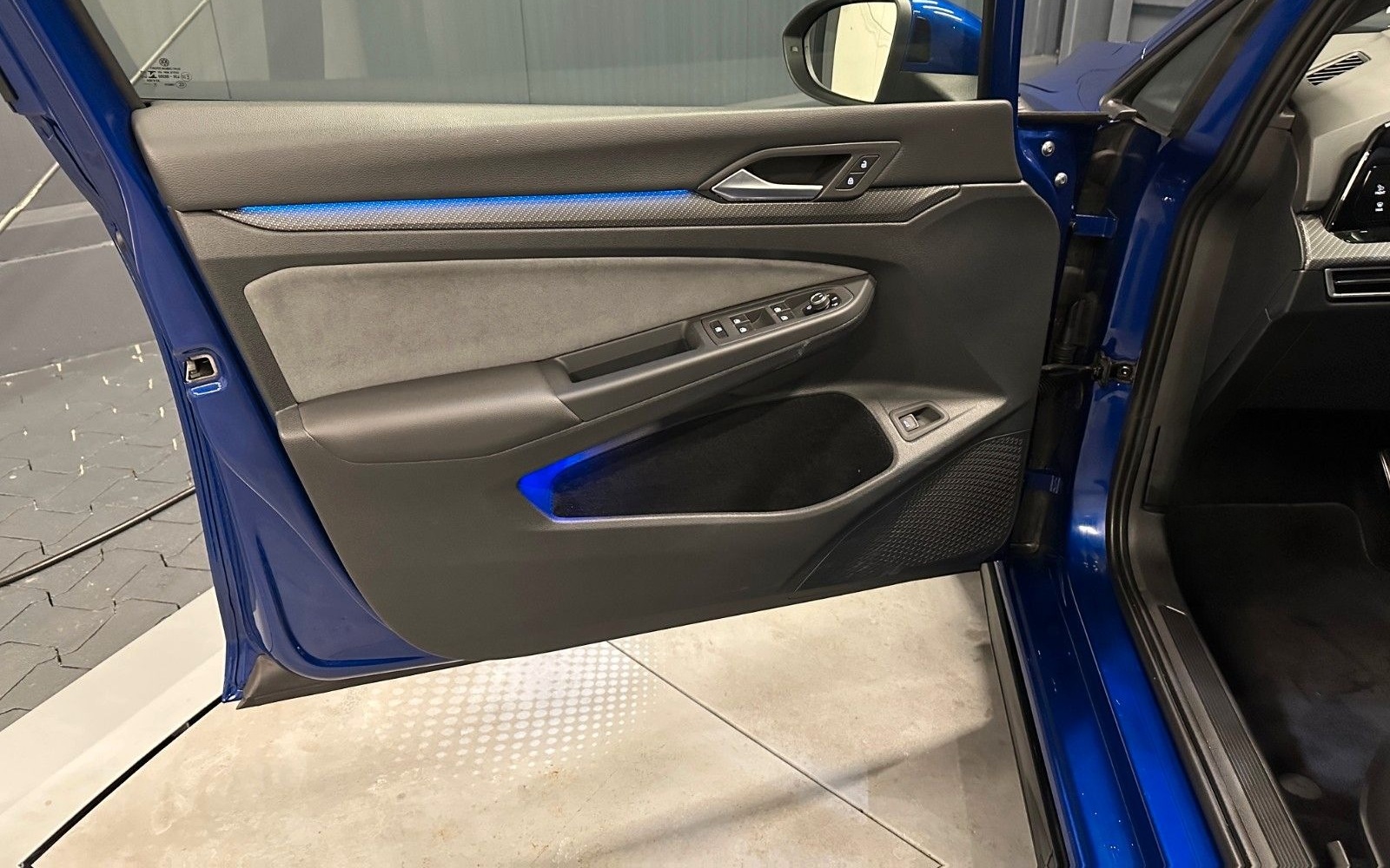 Volkswagen Golf Variant R-Line 4Motion*PANORAMA*AHK*Standhz foto 14