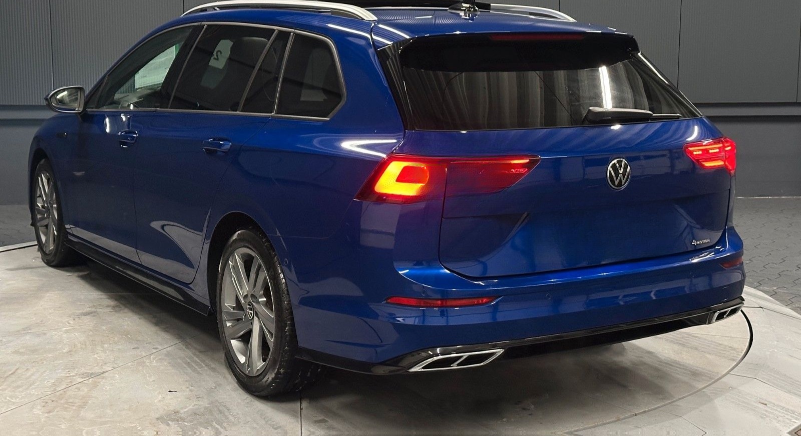 Volkswagen Golf Variant R-Line 4Motion*PANORAMA*AHK*Standhz foto 3