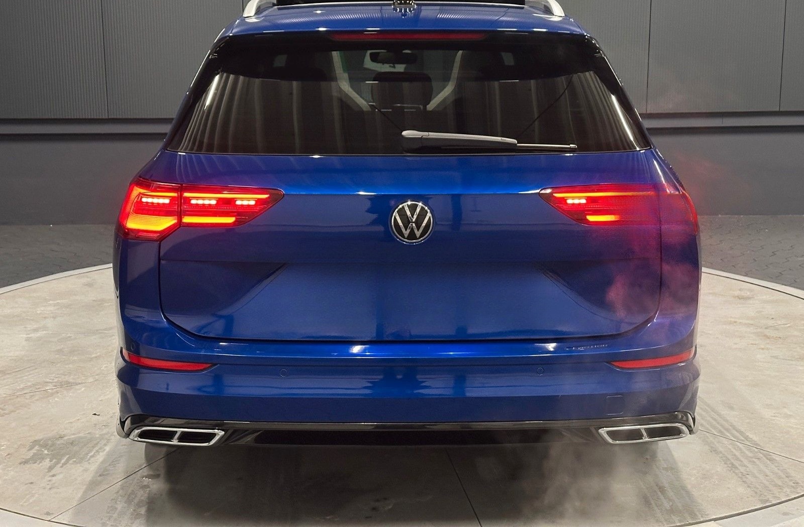 Volkswagen Golf Variant R-Line 4Motion*PANORAMA*AHK*Standhz foto 4