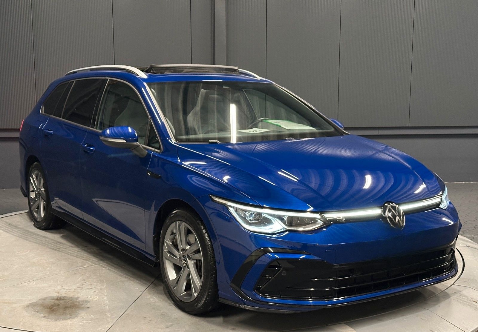 Volkswagen Golf Variant R-Line 4Motion*PANORAMA*AHK*Standhz foto 7