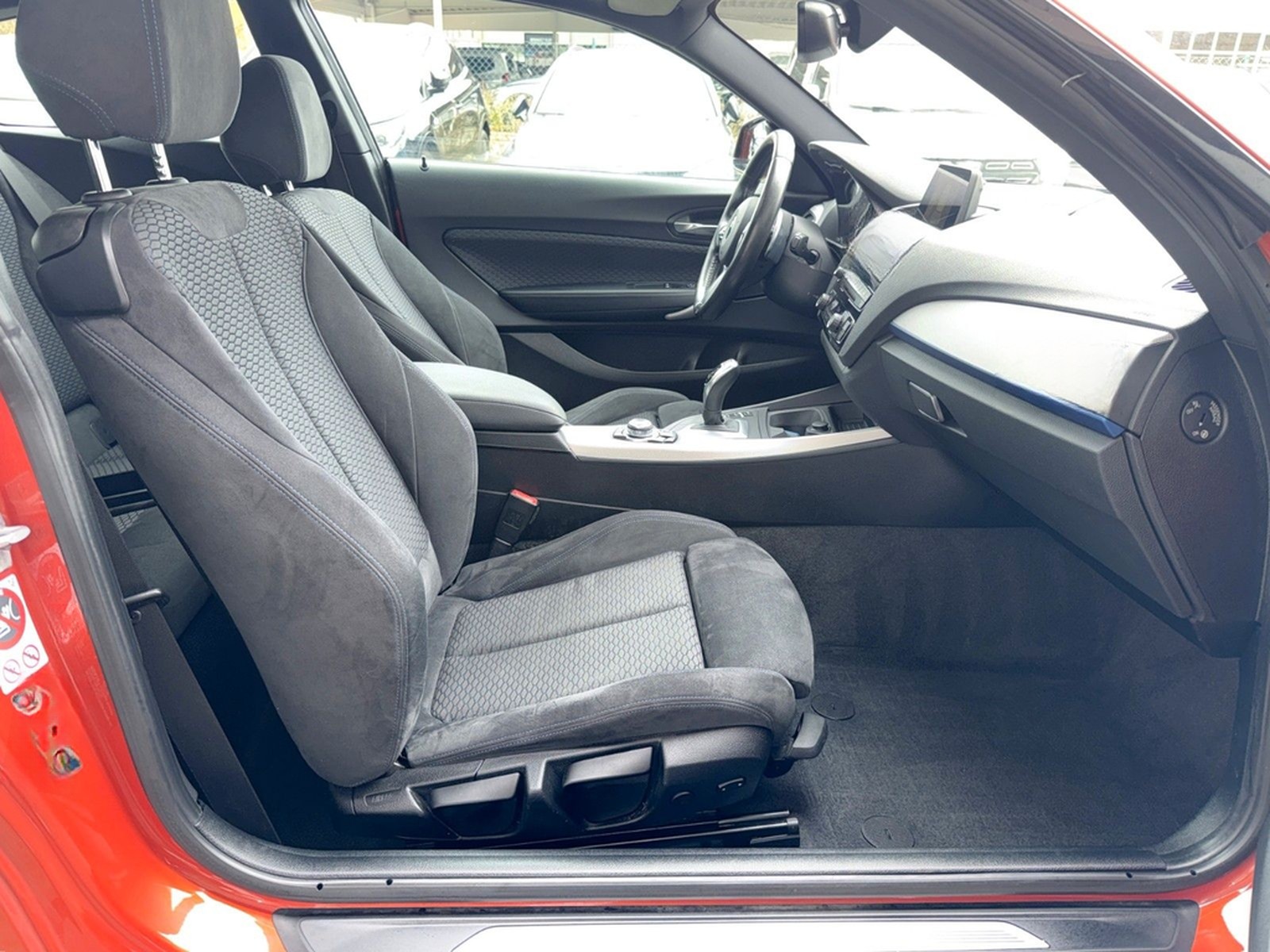 BMW 120 i Lim M Sport *1. HAND*PANO*SITZH*LED*SCHECK foto 15