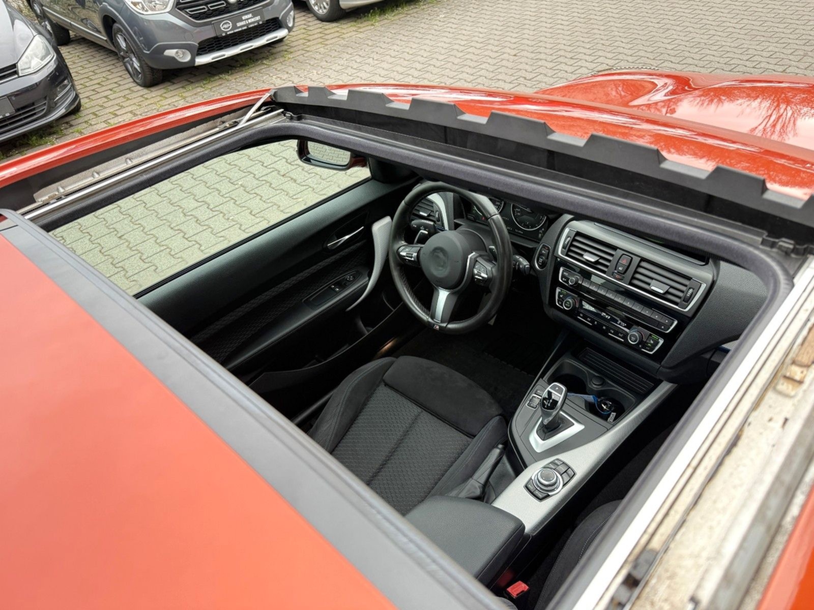 BMW 120 i Lim M Sport *1. HAND*PANO*SITZH*LED*SCHECK foto 19