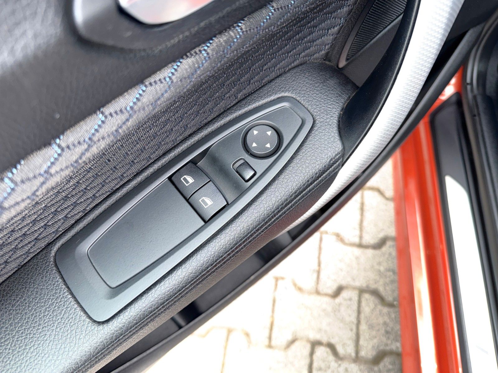 BMW 120 i Lim M Sport *1. HAND*PANO*SITZH*LED*SCHECK foto 29