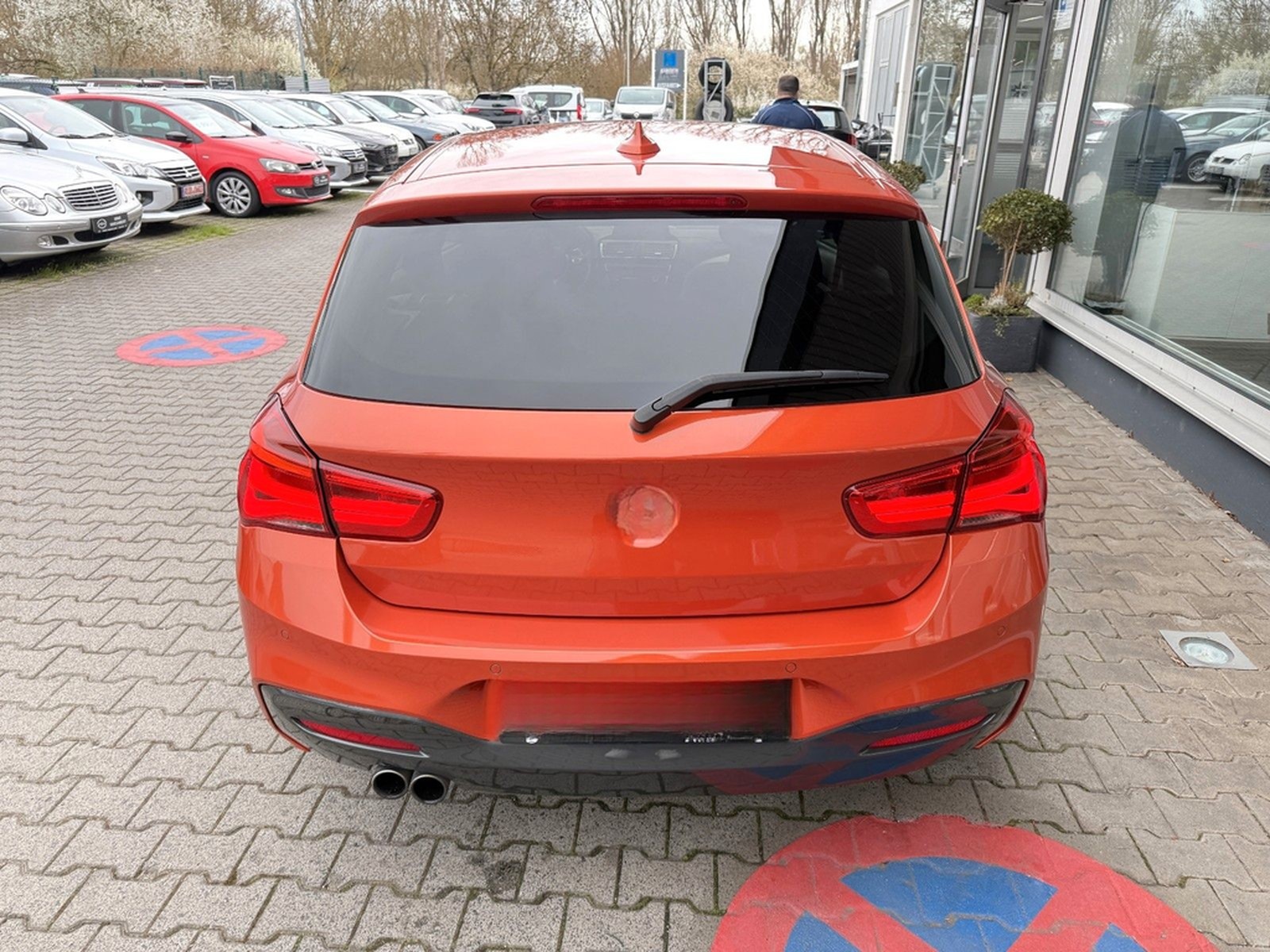 BMW 120 i Lim M Sport *1. HAND*PANO*SITZH*LED*SCHECK foto 6