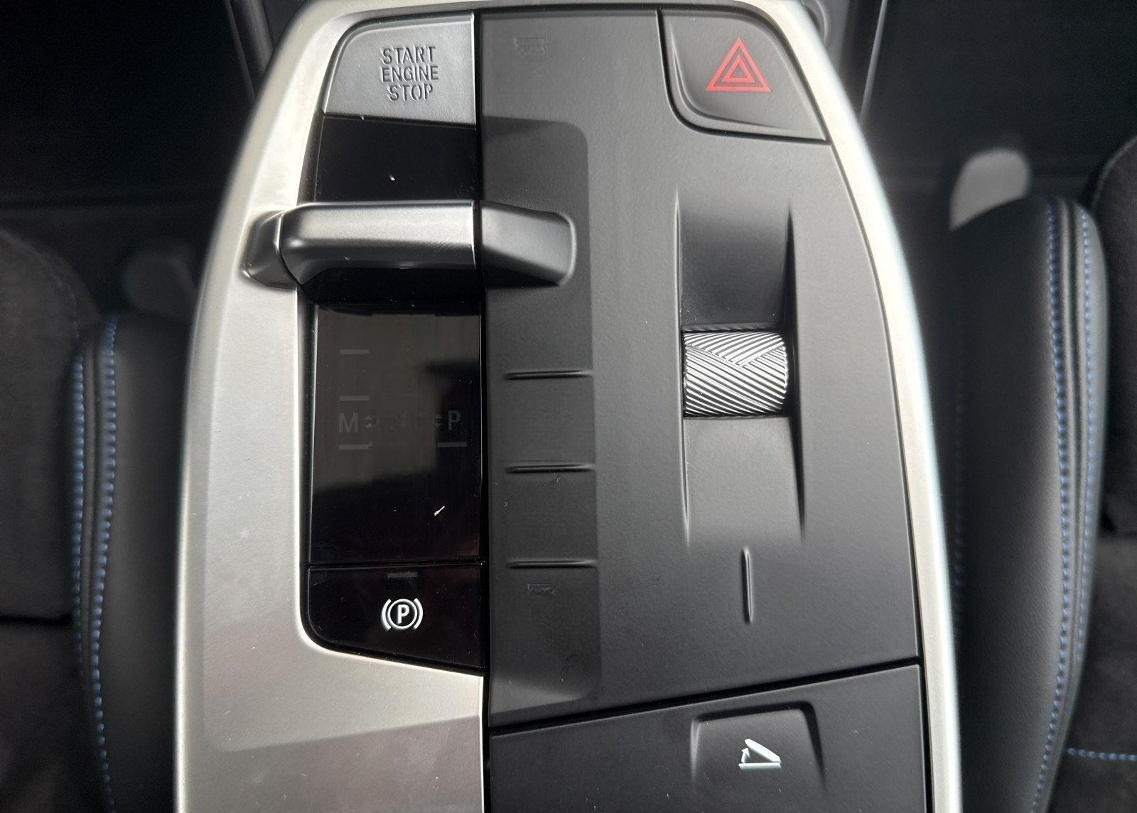 BMW X2 sDrive20i AHK 360° HEAD-UP RFK HIFI LENKRADHZ foto 13