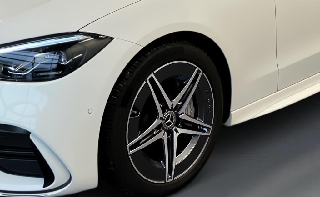 Mercedes-Benz C 200 AMG,LED,AMBIENTE,DISTRONIC,KAMERA,MBUX,CAP foto 4
